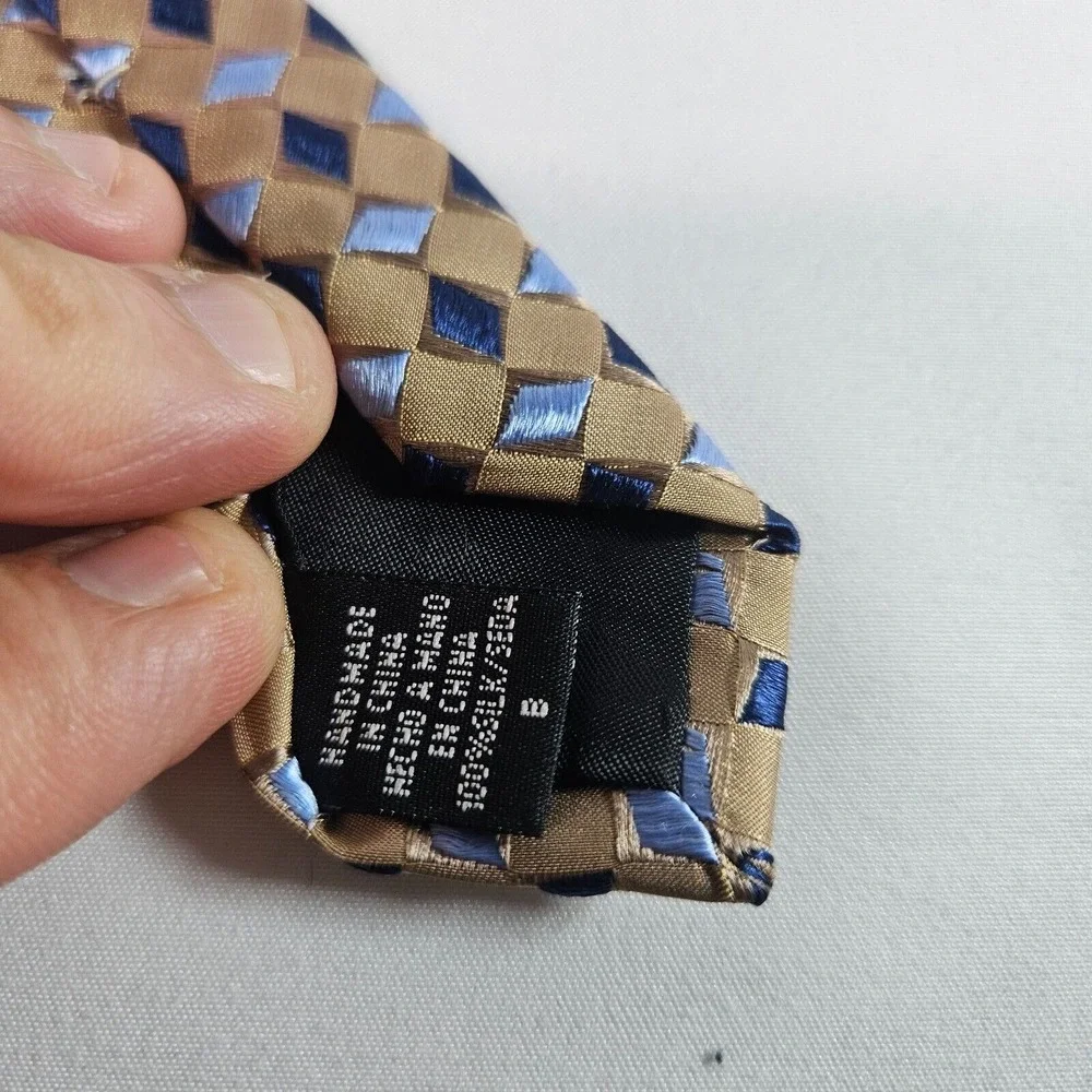 Geoffrey Beene 100% Silk Hand Made‎ Tie Geometric Gold 4